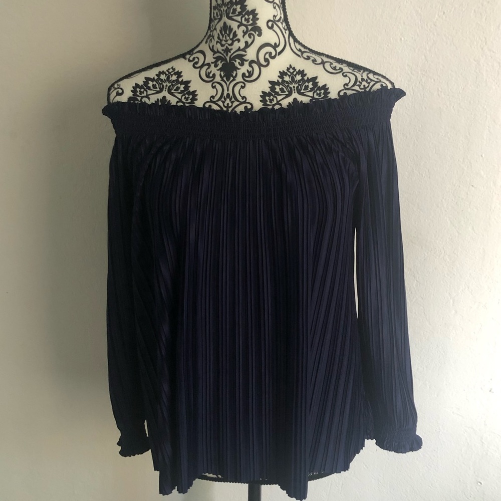 Banana Republic navy blue long sleeve